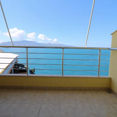 Hotel Kalaja Otel 3*